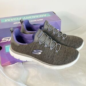 Skechers Women's Summits quick Getaway Size 8.5
